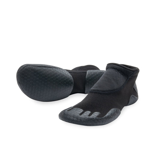 FOLDING REEF SHOE 1